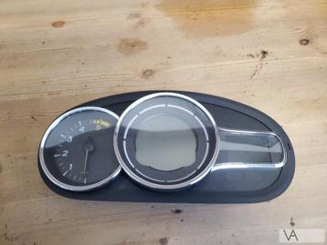 Renault Megane 3 2009 - 2014 cockpit tellerklok 1.5 dci €40 beschikbaar voor biedingen