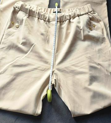 NIKKIE cream broek - maat 42 - z.g.a.n. beschikbaar voor biedingen