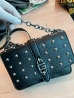 Guess handtas met studs, Sieraden, Tassen en Uiterlijk, Tassen | Damestassen, Ophalen, Gebruikt, Zwart, Handtas