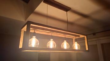 Mooie handgemaakte hanglamp  beschikbaar voor biedingen