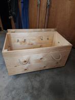 Houten kist met deksel, op rolwieltjes, Huis en Inrichting, Ophalen, Gebruikt, 50 tot 100 cm, 50 tot 75 cm