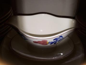Boerenbont juskom (sauciere/sauskom) op vaste schotel beschikbaar voor biedingen