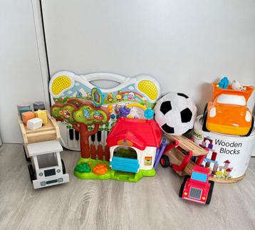 Set babyspeelgoed beschikbaar voor biedingen