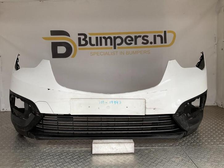 Bumper Opel Combo E 18-23 9816774280 Voorbumper i10-14947z, Auto diversen, Tuning en Styling, Ophalen