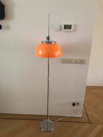 Vintage Oranje Vloerlamp Harvey Guzzini ‘Faro’, Ophalen, Gebruikt, Metaal, 150 tot 200 cm