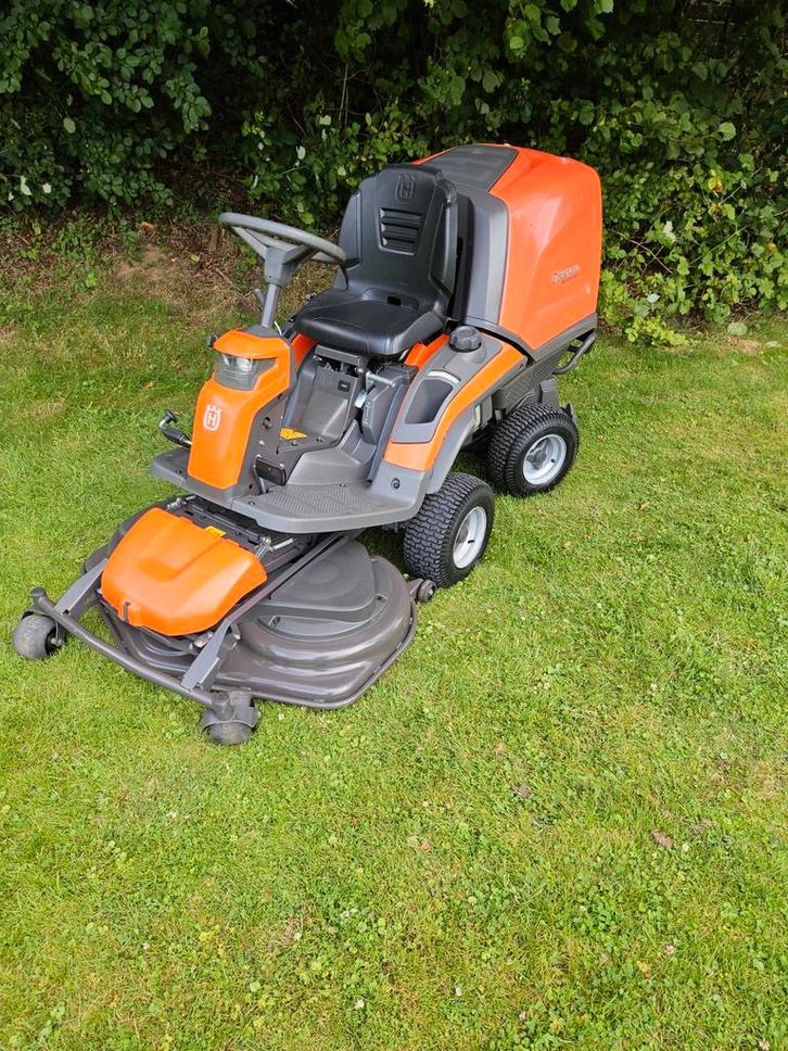 Husqvarna rider 320ts awd frontmaaier zitmaaier frontmaaier, Tuin en Terras, Zitmaaiers, Gebruikt, 90 tot 120 cm, Opvangbak, Ophalen of Verzenden