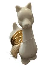Sierlijk Alpaca Beeldje - Wit Keramiek & Goud, Ophalen of Verzenden, Nieuw, Dier