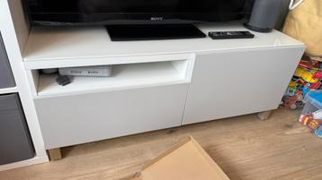 Besta TV kast lichtgrijs/wit