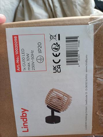 2 leuke houten wandlampen nieuw  beschikbaar voor biedingen