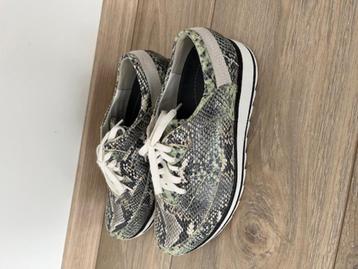 sneakers van Durea,mt6 1/2,zgan   beschikbaar voor biedingen