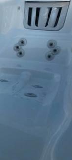 Mooie luxe jacuzzi, Ophalen of Verzenden, Zo goed als nieuw