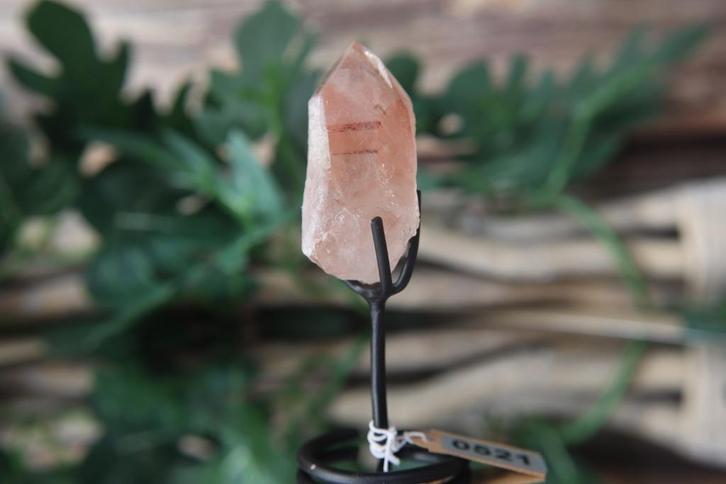 Pink Scarlett Lemurian puntje op standaard #0521 mineraal, Verzamelen, Mineralen en Fossielen, Mineraal, Ophalen of Verzenden