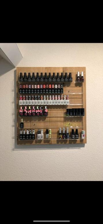 Nagellak / gellac organizer beschikbaar voor biedingen