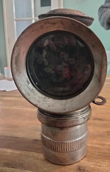 Carbid Fietslamp met Groen & Rood Licht beschikbaar voor biedingen