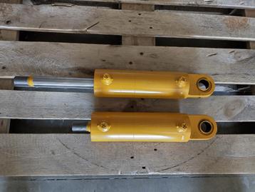 Hydraulische nieuwe stuurcilinders met stuurkogel beschikbaar voor biedingen