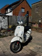 Vespa Primavera scooter (2021), Fietsen en Brommers, Scooters | Vespa, Ophalen, Overige modellen, Zo goed als nieuw, Benzine
