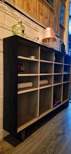 Ikea 16 vakken kast 140x90x13cm
zwart-grijs op poten, Huis en Inrichting, Ophalen, Gebruikt