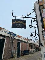 Stalen uithangbord vd huissmid van paleis ‘t Loo, Ophalen