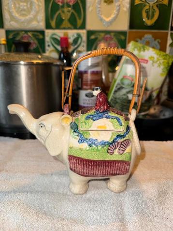 Vintage Majolica Theepot - Olifant met Rijder, Made in Japan beschikbaar voor biedingen