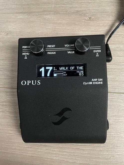 Two Notes Opus – Amp Modeling & Cab Sim Pedal, Muziek en Instrumenten, Effecten, Zo goed als nieuw, Distortion, Overdrive of Fuzz