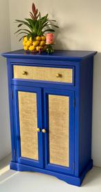 Kast blauw met goud details, Ophalen of Verzenden, Zo goed als nieuw, Overige houtsoorten, Met deur(en)