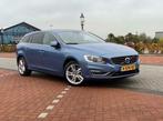 Volvo V60 D6 215pk Plug-in Hybrid 2013 Blauw, Auto's, 215 pk, Origineel Nederlands, Te koop, 5 stoelen