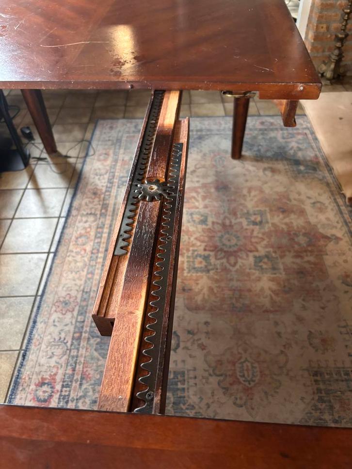 Uitschuifbare houten eettafel met visgraat blad, Huis en Inrichting, Tafels | Eettafels, Gebruikt, 100 tot 150 cm, 200 cm of meer