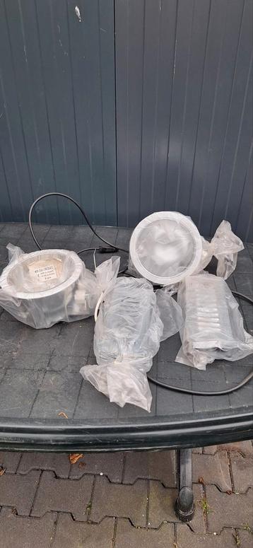 2 lamphouders nieuw met voeding beschikbaar voor biedingen