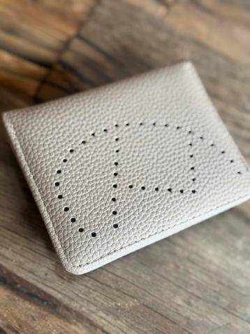 Grijze Designer look Portemonnee - Nieuw! beschikbaar voor biedingen