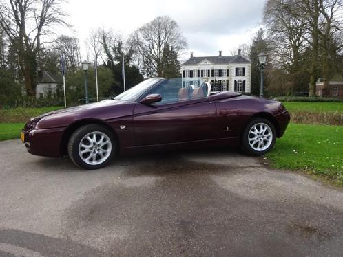 Alfa Romeo Spider 2.0 JTS 2004 Rood, Auto's, Alfa Romeo, Particulier, Spider, ABS, Airconditioning, Bluetooth, Centrale vergrendeling