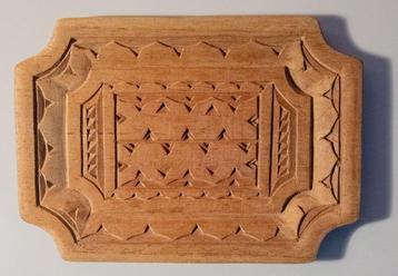 Indonesisch houtsnijwerk bakje beschikbaar voor biedingen