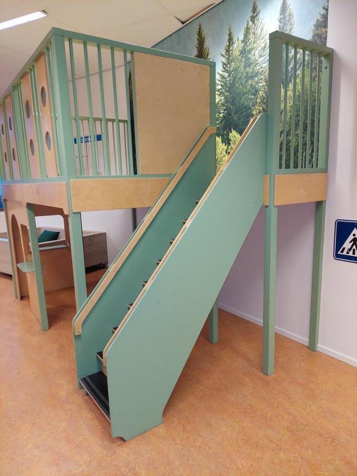 Verhoogde speel - werkvloer / speelzolder 3,60 x 2m en 2,6 h, Kinderen en Baby's, Speelgoed | Buiten | Speelhuisjes, Zo goed als nieuw