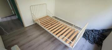 Kinderbed beschikbaar voor biedingen