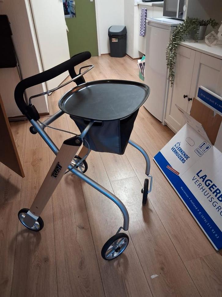 Binnenrollator, Diversen, Looprekken, In hoogte verstelbaar, Lichtgewicht, Ophalen of Verzenden