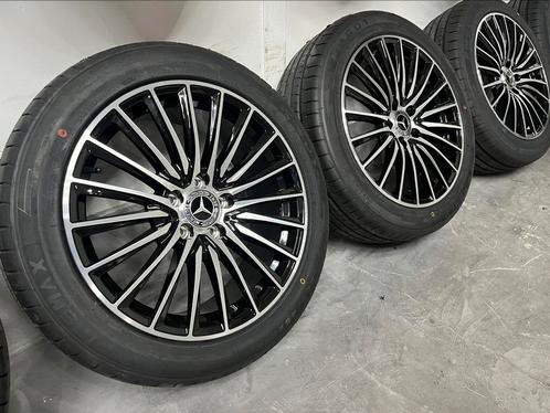 18 inch Mercedes AMG Vito V klasse Velgen met Banden en Tpms, Auto-onderdelen, Banden en Velgen, Banden en Velgen, Zomerbanden