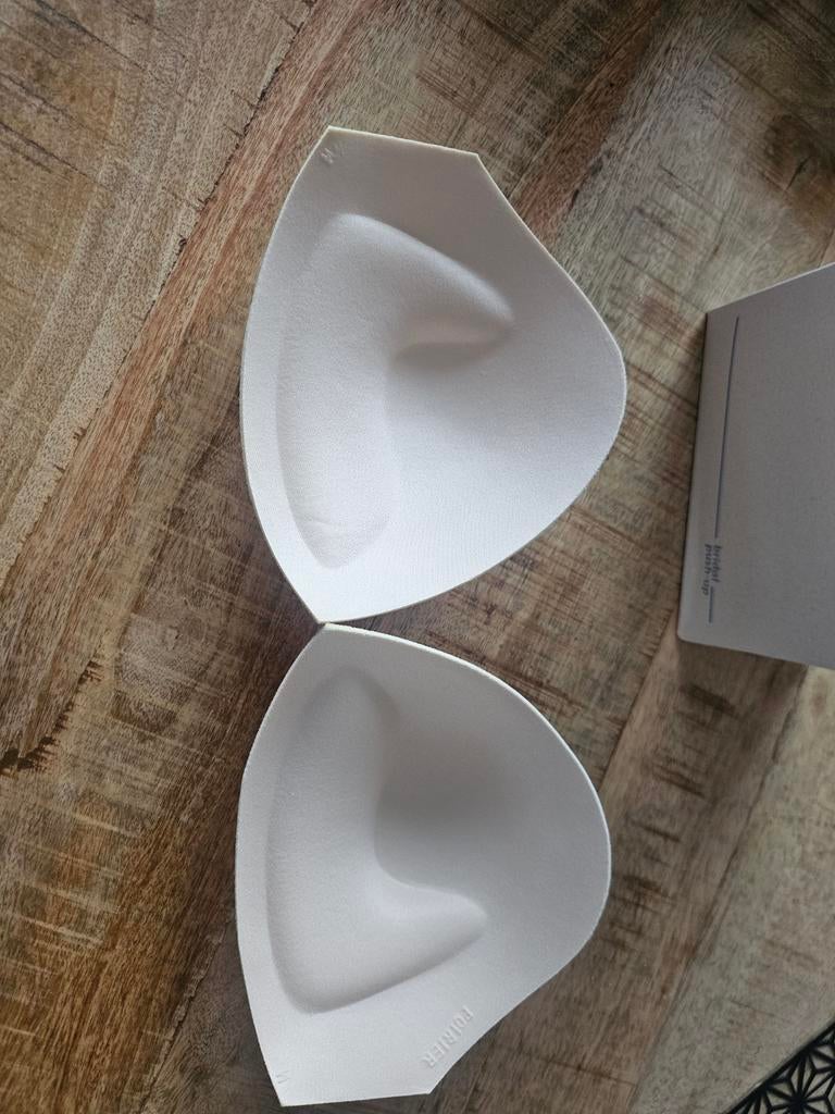 Poirier Push Up BH Inzetstukken - Nieuw maat M, en S, Beige, Info@poirier.nl, Ophalen of Verzenden, BH