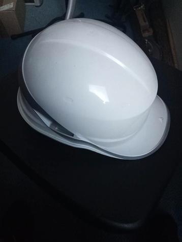 DeltaPlus Bouwhelm - Veiligheid voorop! beschikbaar voor biedingen