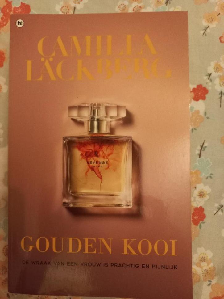 6 titels van Camilla Lackberg., Boeken, Thrillers, Zo goed als nieuw, Ophalen of Verzenden