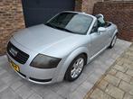 Audi tt 2003 Grijs apk 31-08-26, Auto's, Audi, Voorwielaandrijving, TT, Zwart, 4 cilinders