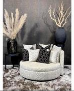 Mooie ronde loveseat met geweldige stof, 100 tot 125 cm, Tweepersoons, Ophalen of Verzenden, Zo goed als nieuw