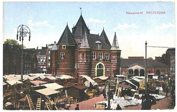 962638	Amsterdam	Nieuwmarkt	1920	Gelopen met postzegel       beschikbaar voor biedingen