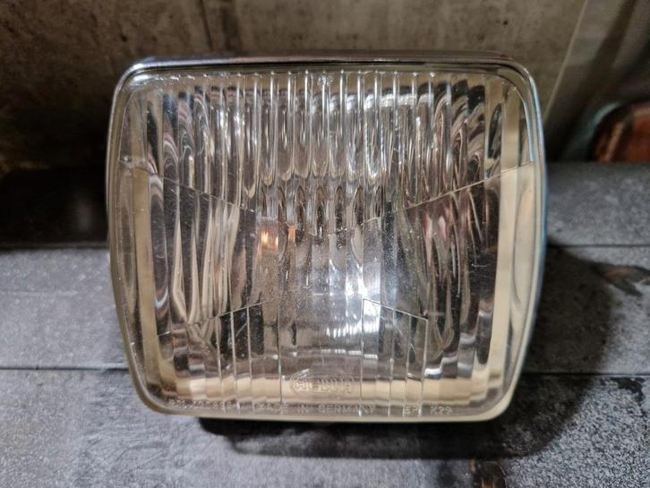Originele Hella koplamp, vierkant, Fietsen en Brommers, Brommeronderdelen | Zundapp, Zo goed als nieuw, Koplamp, Ophalen of Verzenden