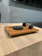 Pro-Ject | E1 Phono | Voorversterkte Platenspeler | Walnoot, Ophalen of Verzenden, Zo goed als nieuw, Platenspeler, Overige merken