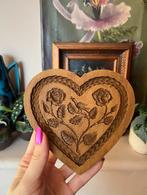 Hart van hout met vogels en rozen,13,5x12,5cm. Boho vintage, Huis en Inrichting, Verzenden, Gebruikt