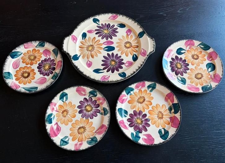 Vintage Handbeschilderd Majolica servies van Schramberg, Antiek en Kunst, Antiek | Servies los, Ophalen of Verzenden