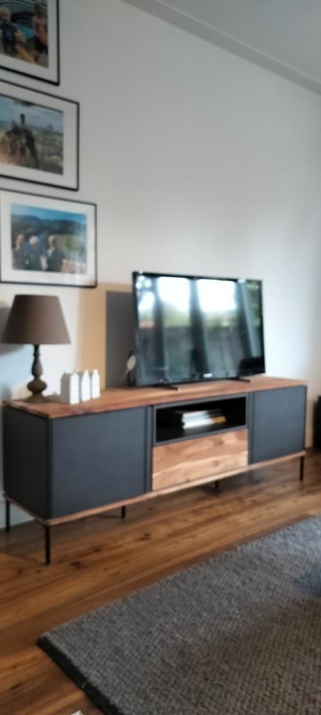 Xooon Lanai TV Meubel - Modern Design, Huis en Inrichting, Kasten | Televisiemeubels, Zo goed als nieuw, Minder dan 100 cm, 150 tot 200 cm