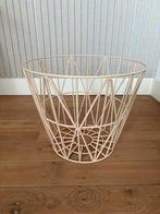 Ferm Living Wire Basket - Roze - Small, Huis en Inrichting, Woonaccessoires | Schalen en Manden, Ophalen, Overige materialen, Mand