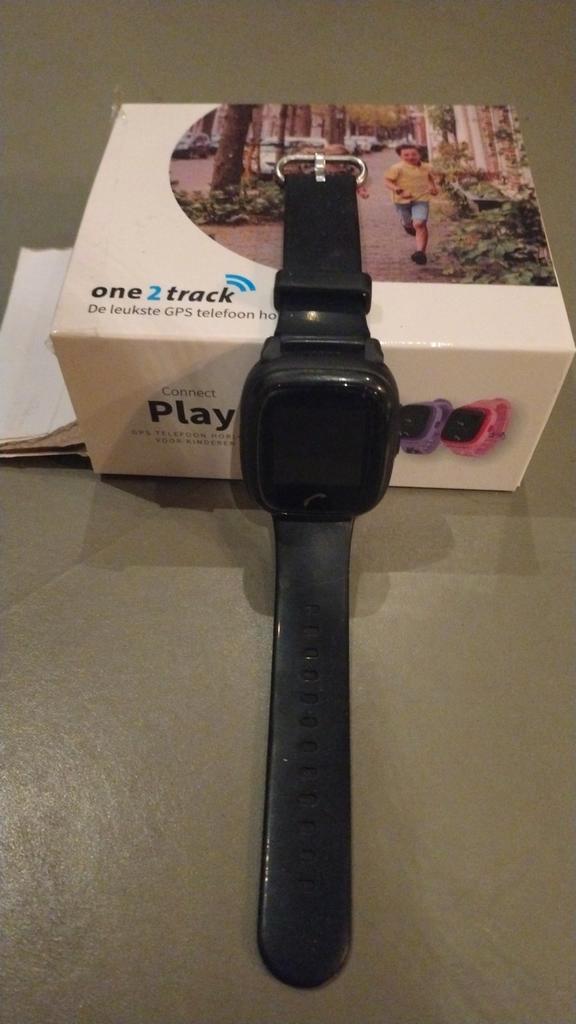 One2Track Play GPS Kinderhorloge, Telecommunicatie, Mobiele telefoons | Overige merken, Gebruikt, Zonder abonnement, Zonder simlock