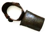 Grote koebel met een originele houten band originele klepel, Antiek en Kunst, Curiosa en Brocante, Ophalen of Verzenden