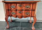 Antieke commode walnoot ladekast met twee laden, Ophalen